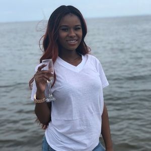 Meet your Posher, Ariel